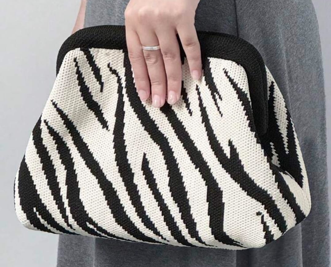 Zebra Clutch w/ Strap — 3